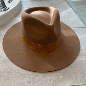 Lack of color Mirage Hat